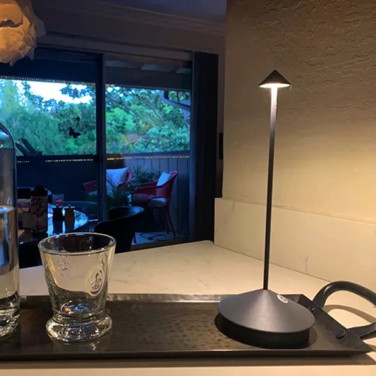 Bezprzewodowa I Ładowalna Lampa Stołowa LED Stolja | Nowoczesne Oświetlenie