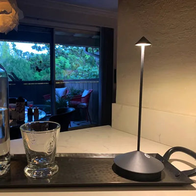 Bezprzewodowa I Ładowalna Lampa Stołowa LED Stolja | Nowoczesne Oświetlenie